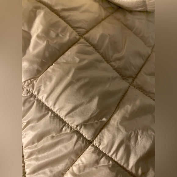 DONATED: Abercrombie Lightweight Quilted Puffer Jacket, S - Picture 8 of 12